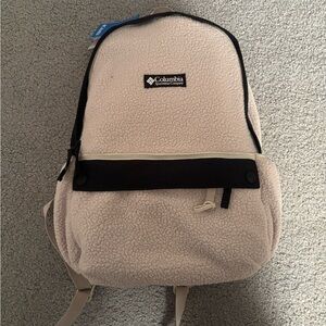NWT 2pc set Columbia Teddy backpack and belt bag